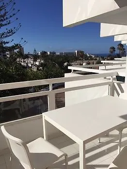 Tenerife Cosmopolitan Apartment