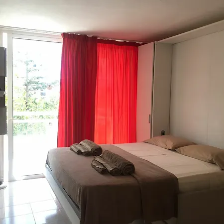 Tenerife Cosmopolitan Apartment Costa Adeje (Tenerife)